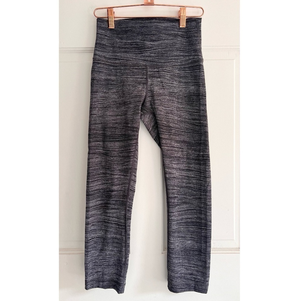 Lululemon Wunder Under - image 3